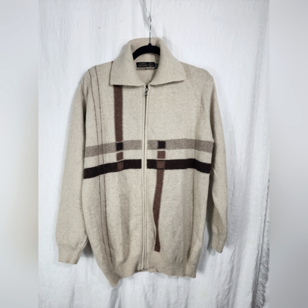 Cardigan sweater